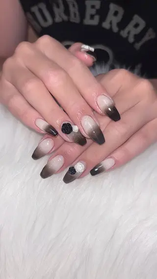 ネイル 名古屋ワンホンネイル 沙理亜のネイルデザイン