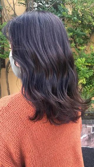 セミロング カラー 川元 汐音のヘアスタイル