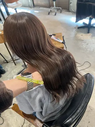 セミロング カラー 赤みゼロ/透明感 カラー🌿KANTAのヘアスタイル