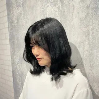 ミディアム カラー りほ/顔周りカット/ レイヤーカットのヘアスタイル