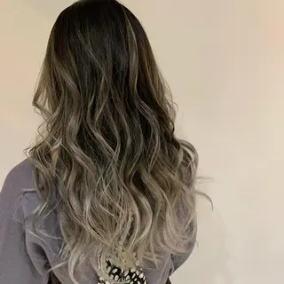 ロング カラー ヘアアレンジ 守屋 颯太のヘアスタイル