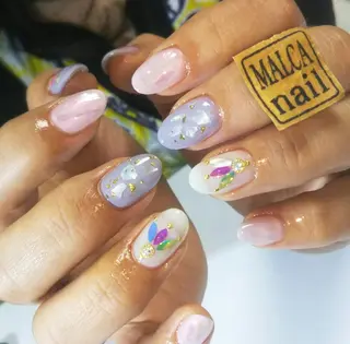 ヘアアレンジ パーマ ネイル キッズ マツエク・マツパ MALCAnail(マルカネイル)所属・荒木 莉奈のネイルデザイン