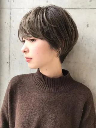 ショート hoNua. 栄/透明感カラーのヘアスタイル