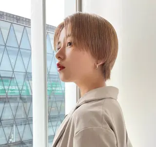 ショート 透明感/血色カラー/ 似合せレイヤー/ゆいのヘアスタイル