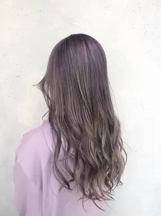 ロング カラー ヘアアレンジ ｲﾝﾅｰｶﾗｰ屋さん 🫧伊藤拓実のヘアスタイル