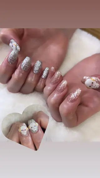 ネイル LovesLaughs下上津役店所属・くろせ れいのネイルデザイン