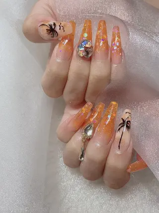 ネイル ベスティオーラ所属・ニコ ニコのネイルデザイン