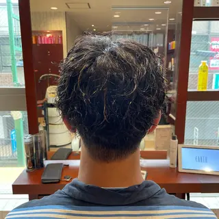 ショート パーマ メンズ ツイスパ/メンズ特化 🦋𝑺𝑶𝑵𝑬のヘアスタイル