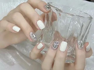 ネイル The Bomのマツエク・マツパデザイン