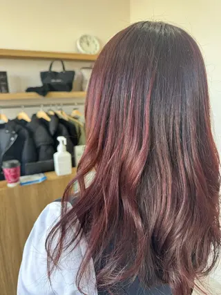 ロング カラー 坂田 優子のヘアスタイル