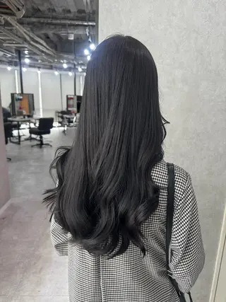 ロング カラー 赤み無し柔らかカラー 【梅田】madokaのヘアスタイル