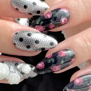 ネイル m kaori𓃟のネイルデザイン