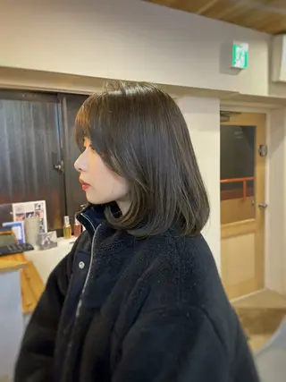 ミディアム カラー CLOVE所属・下石怜子/レイヤー/ 透明感カラーのヘアスタイル