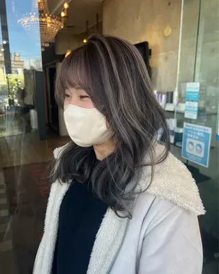 ロング カラー 只野 真衣のヘアスタイル