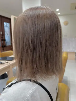 ミディアム カラー 松本 菜那のヘアスタイル