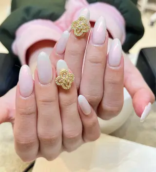 ネイル Crea la Luce天神西通り店所属・クレアラルーチェ 天神のネイルデザイン