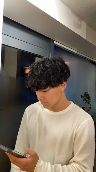 パーマ RETOUCH by fifth メンズサロン【レタッチ バイ フィフス】所属・fifth原宿 A:Ri🧸のヘアスタイル