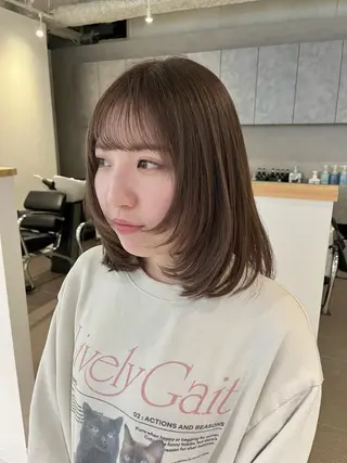 ミディアム カラー 桃果 momokaのヘアスタイル