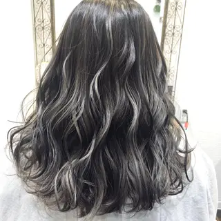 セミロング カラー 皆巳 達郎のヘアスタイル
