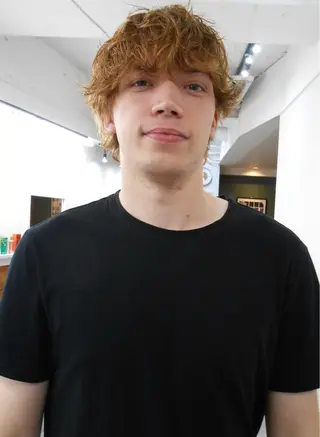 ミディアム パーマ メンズ グランジヘア 無造作ヘアHYUGAのヘアスタイル