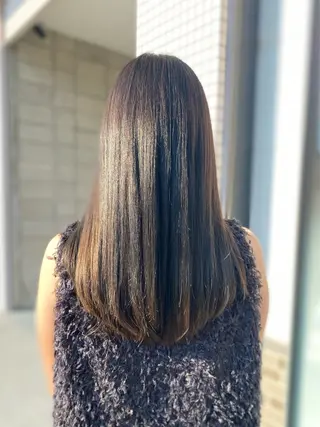 ロング 横手 亜紀のヘアスタイル