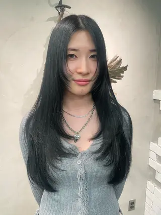 ロング 長野 温佳のヘアスタイル