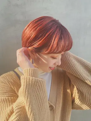 ショート カラー センターパート/ 暖色カラーayuのヘアスタイル