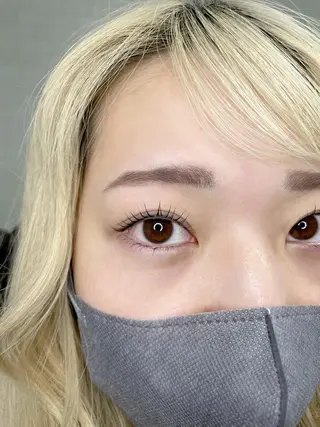 マツエク・マツパ H e l l a所属・まつげパーマ／眉毛 H e l l aの眉毛・アイブロウイメージ