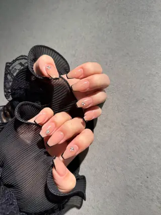 ネイル I-nailロング /ワンホン/キラキラのネイルデザイン