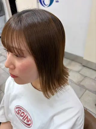 ミディアム カラー/アイリスト 麻優のヘアスタイル