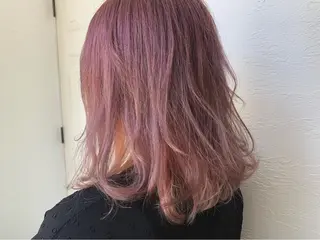 セミロング カラー fio マナミのヘアスタイル