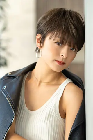 ショート カラー 🉐レイヤー/塩見 弘樹🉐渋谷のヘアスタイル