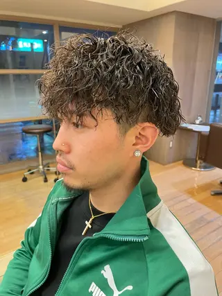 パーマ メンズ エアフローアンビシャン所属・村松 寛太のヘアスタイル
