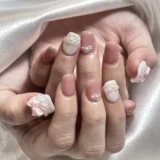 ネイル RAFFINE 月🦋🩵のネイルデザイン