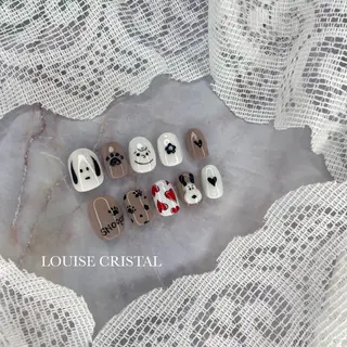 ネイル LOUISE CRYSTALのネイルデザイン