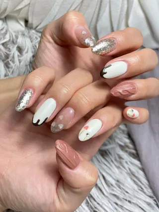 ミディアム ネイル ✴︎ Delightのネイルデザイン