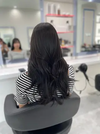 セミロング カラー ヘアアレンジ Ella所属・nana【艶髪】/ レイヤー/縮毛矯正のヘアスタイル