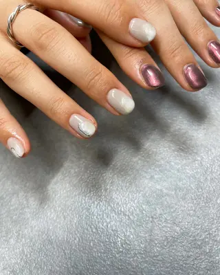 ネイル kiii.__ ✴︎*のネイルデザイン