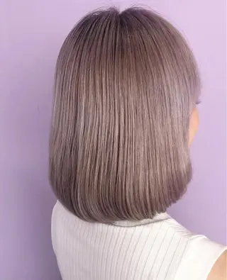 カラー miu .のヘアスタイル