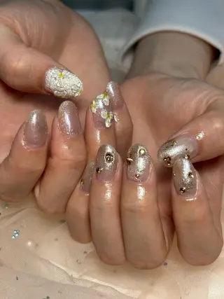 ネイル ✴︎ Delightのネイルデザイン