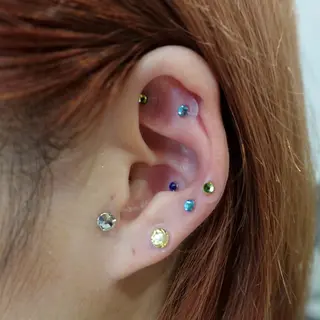 yumemiレイヤー ✴︎ 透明感カラーのヘアスタイル