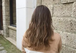 ロング カラー 🌈髪質改善カラーの 🌈坂本侑樹のヘアスタイル