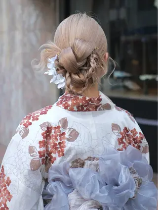 ロング Mila Hazukiのヘアスタイル