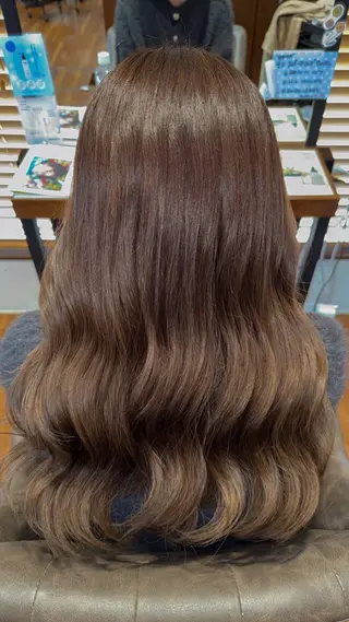 ロング いくみ/豊橋 /艶カラー/髪質改善のヘアスタイル