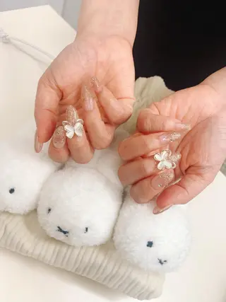 ネイル 高島 夏海のネイルデザイン