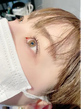 マツエク・マツパ まつ毛パーマ専門 茉里のヘアスタイル