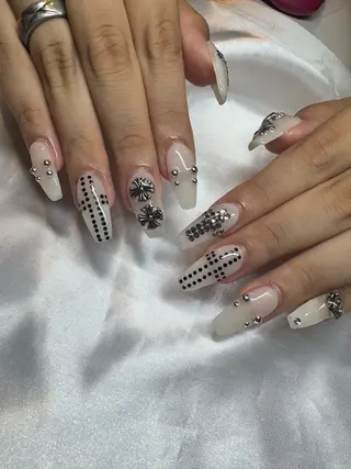 ネイル 濱岡 咲のネイルデザイン