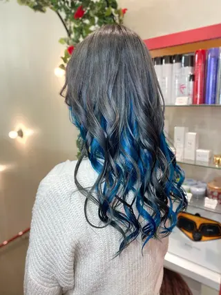 セミロング ゆぴ☾‪/推しカラー /ハイトーンのヘアスタイル