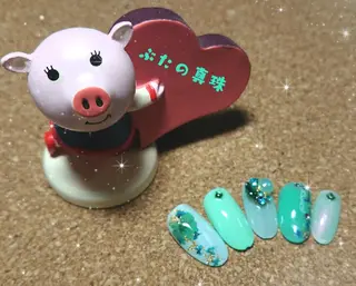 ネイル 林 珠里のネイルデザイン