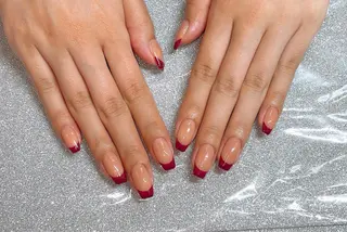 ネイル VIERU 🌈🎀💖のネイルデザイン